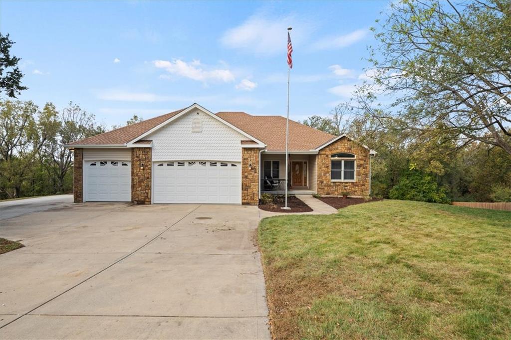 Listing Photo MLS #HMS2645011