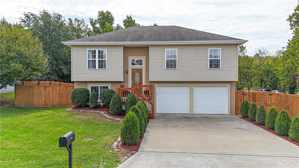 Listing Photo MLS #HMS2645160