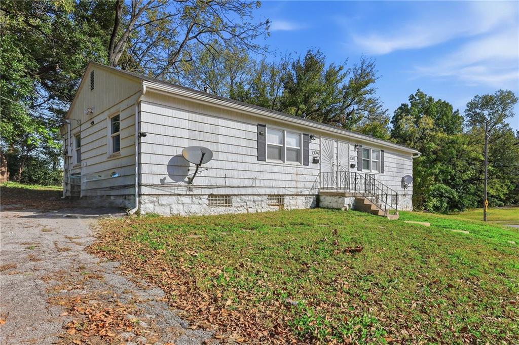 Listing Photo MLS #HMS2645208