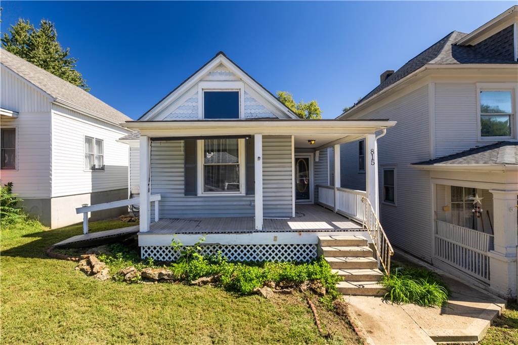 Listing Photo MLS #HMS2645429