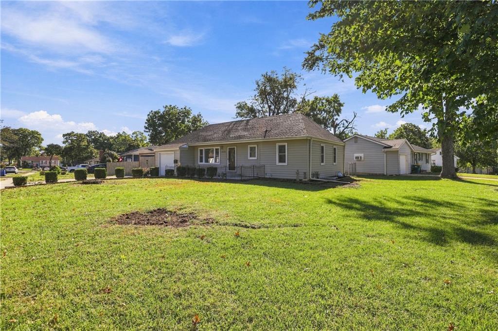 Listing Photo MLS #HMS2645574