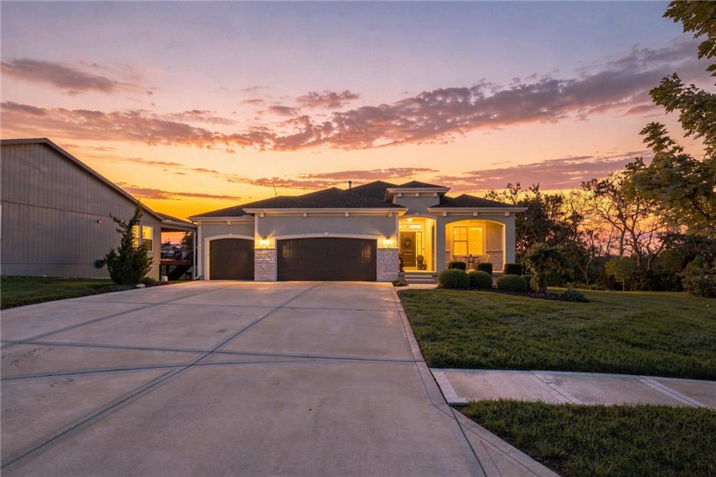 Listing Photo MLS #HMS2645601