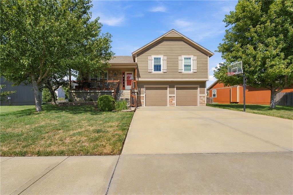 Listing Photo MLS #HMS2645720