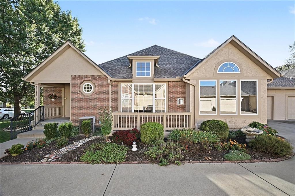Listing Photo MLS #HMS2645892
