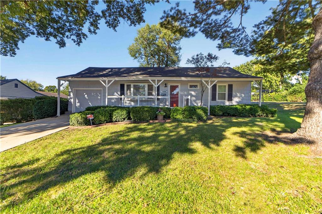 Listing Photo MLS #HMS2646039
