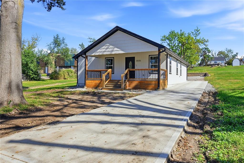 Listing Photo MLS #HMS2646070
