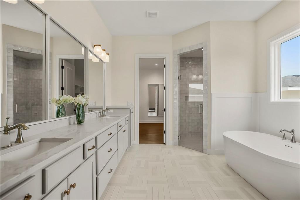 Listing Photo MLS #HMS2646193