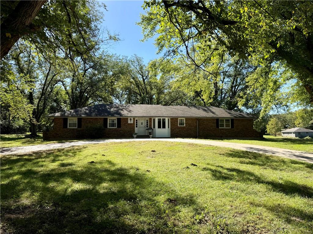 Listing Photo MLS #HMS2646776