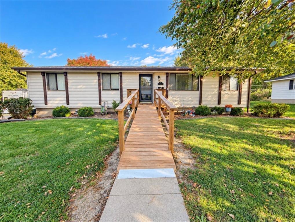 Listing Photo MLS #HMS2647026