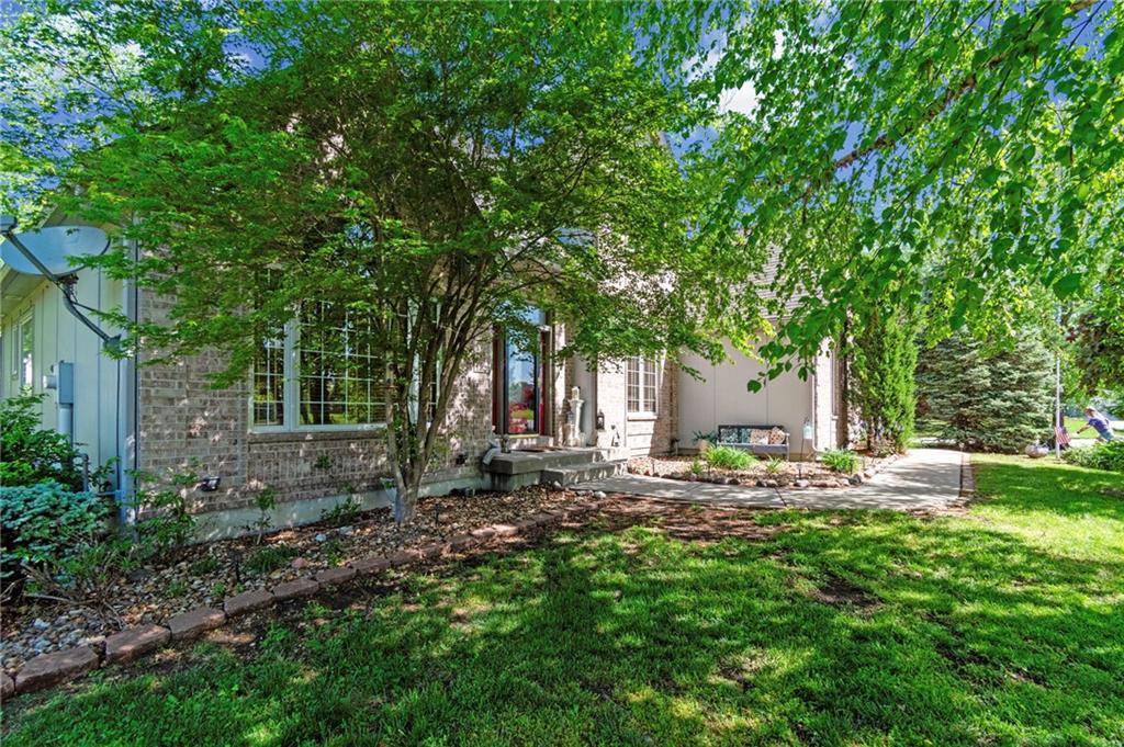 Listing Photo MLS #HMS2647115
