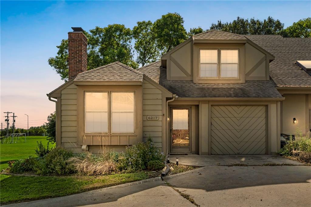 Listing Photo MLS #HMS2647130