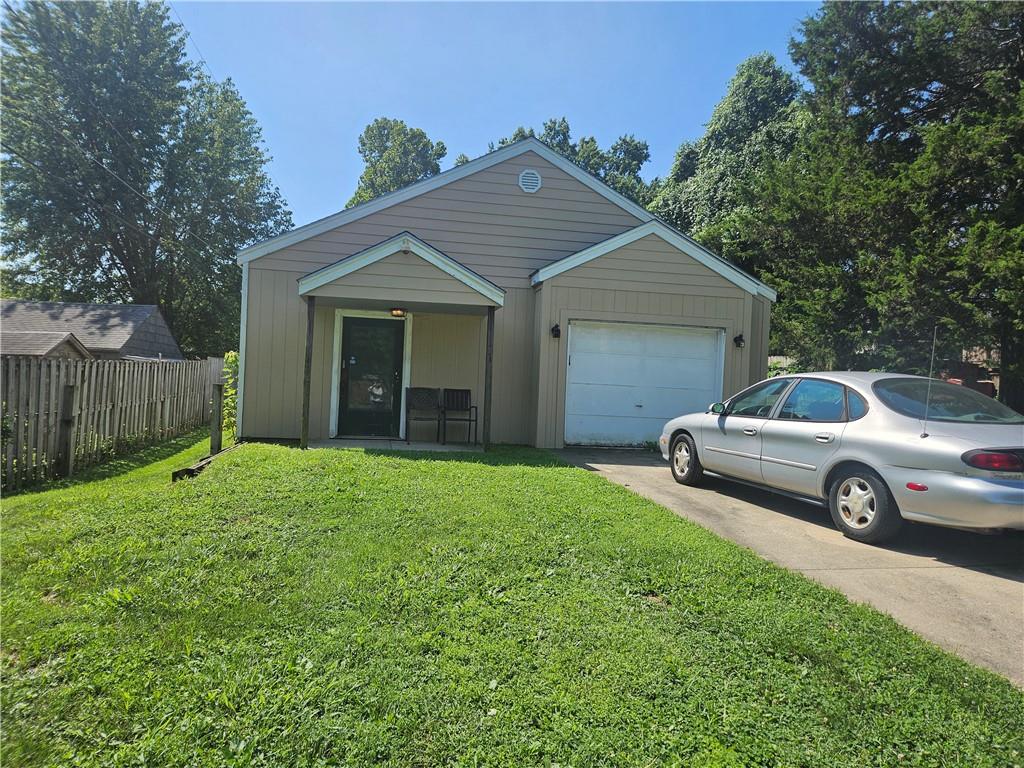 Listing Photo MLS #HMS2647179