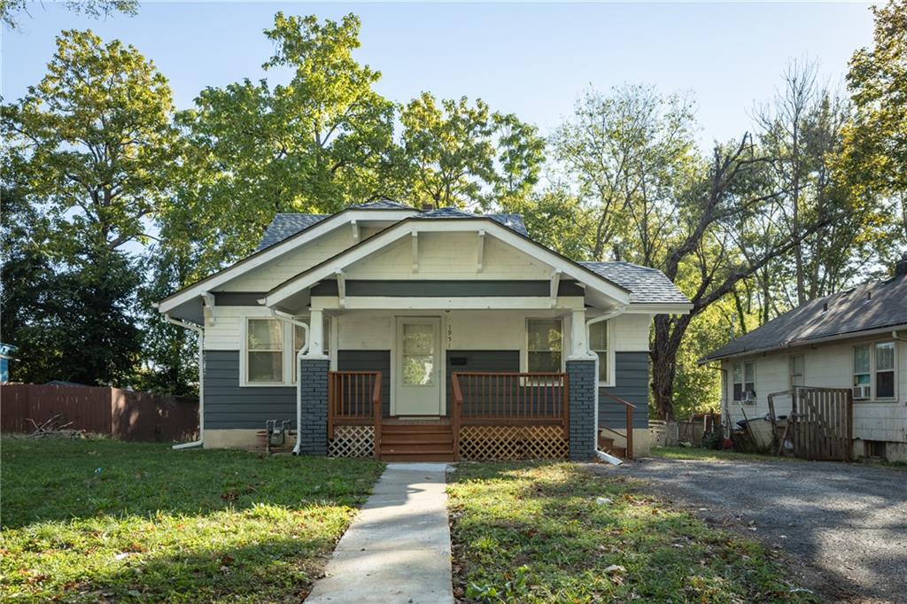 Listing Photo MLS #HMS2647581