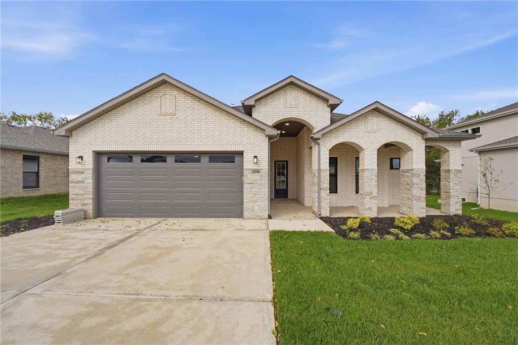 Listing Photo MLS #HMS2647649