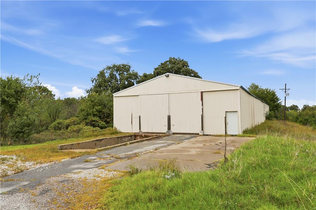 Listing Photo MLS #HMS2647669