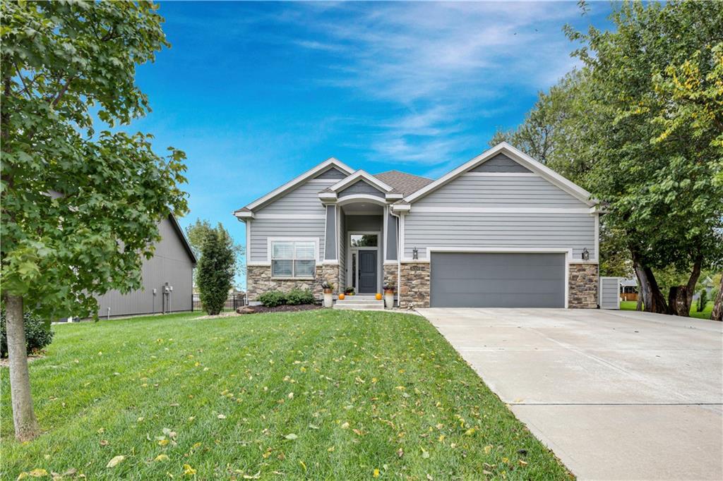 Listing Photo MLS #HMS2647732