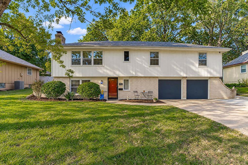 Listing Photo MLS #HMS2647777