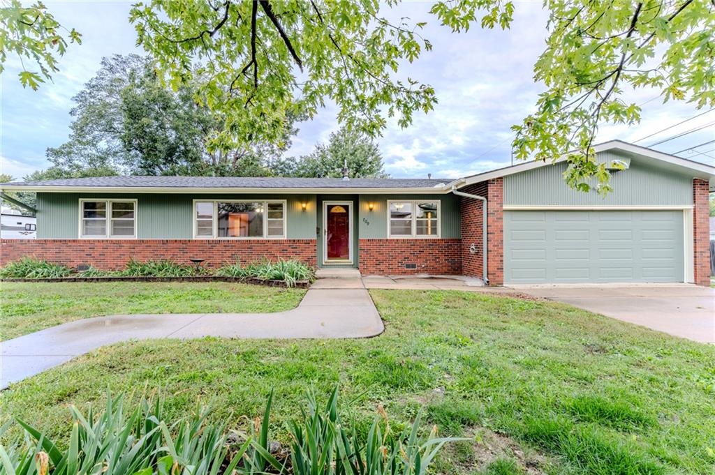 Listing Photo MLS #HMS2647795