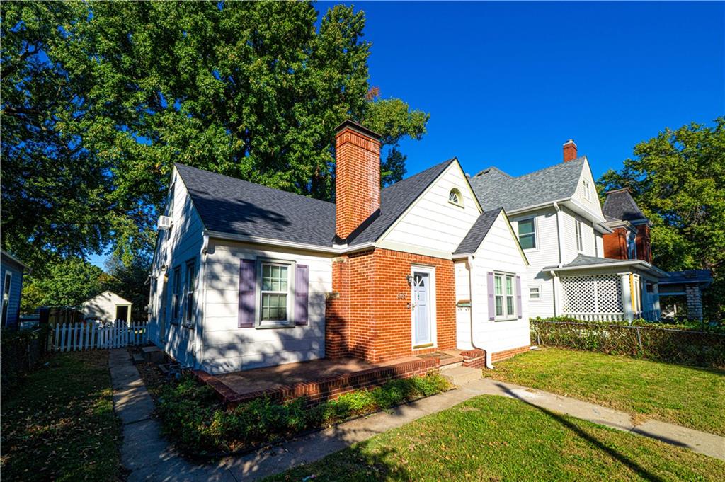 Listing Photo MLS #HMS2647955
