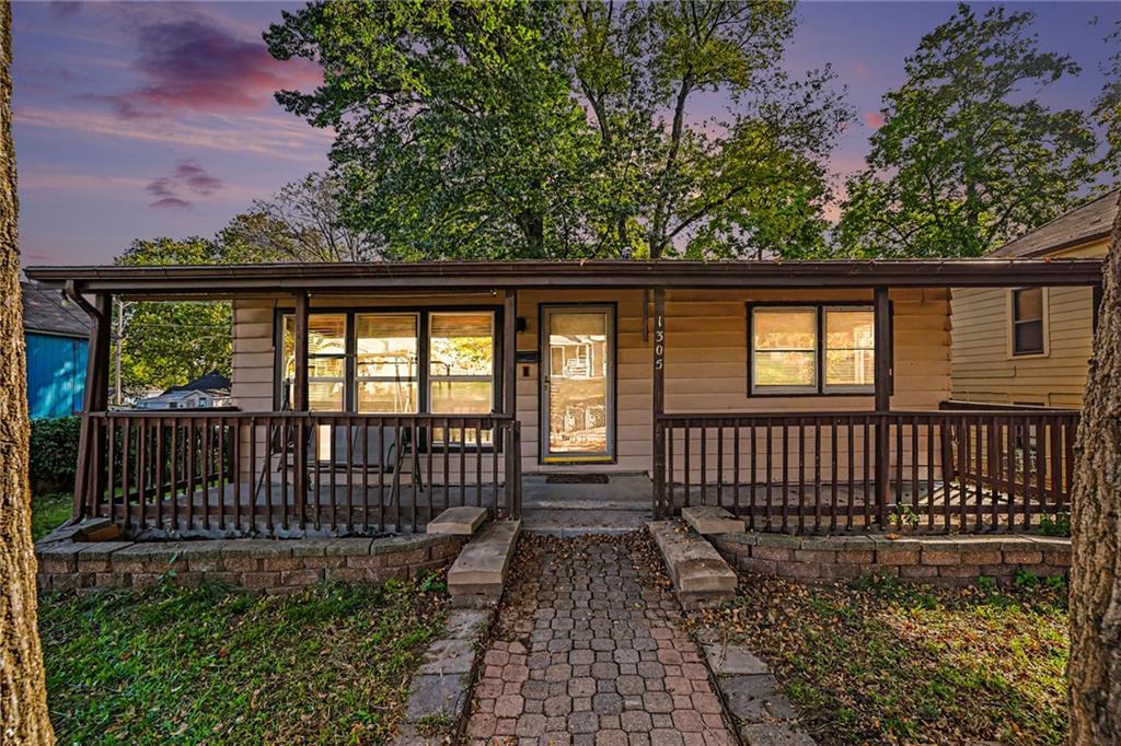 Listing Photo MLS #HMS2647995