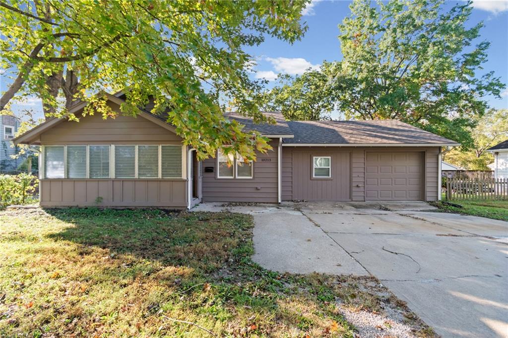 Listing Photo MLS #HMS2648073