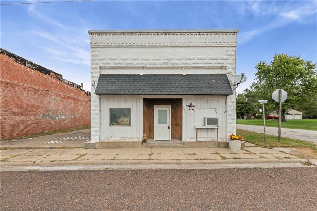Listing Photo MLS #HMS2648076