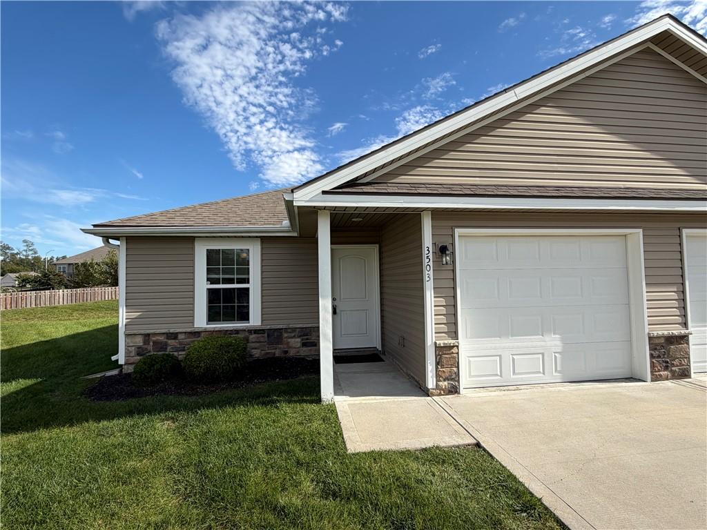 Listing Photo MLS #HMS2648103