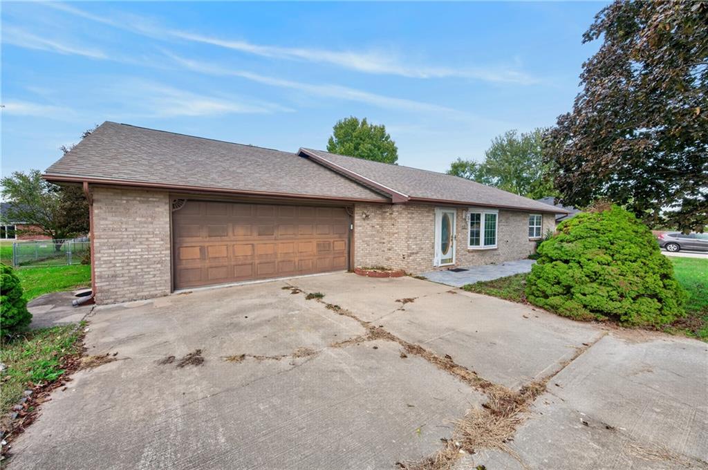 Listing Photo MLS #HMS2648105
