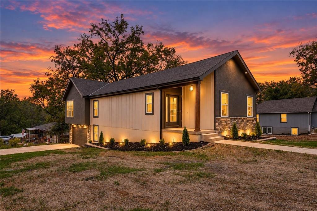 Listing Photo MLS #HMS2648153