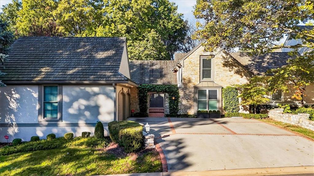 Listing Photo MLS #HMS2648191