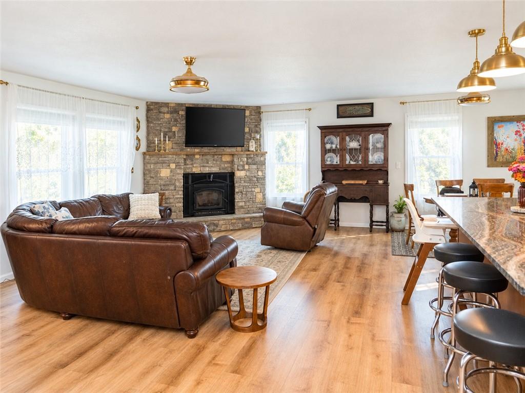 Listing Photo MLS #HMS2648433