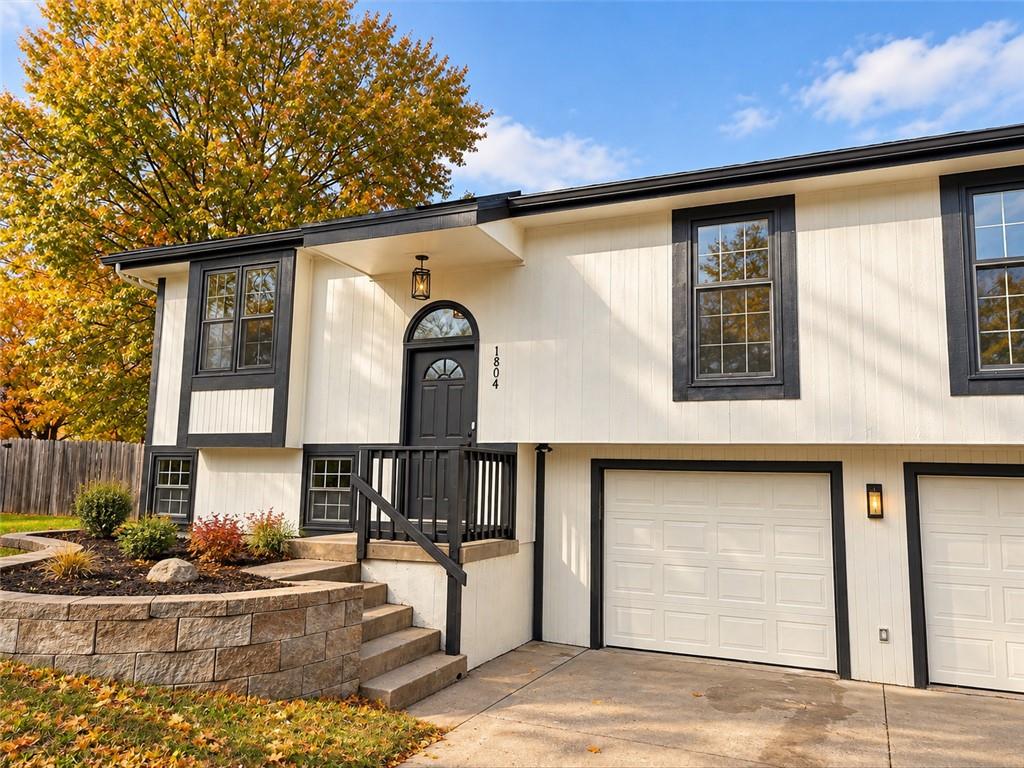 Listing Photo MLS #HMS2648656