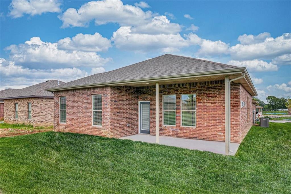 Listing Photo MLS #HMS2648738