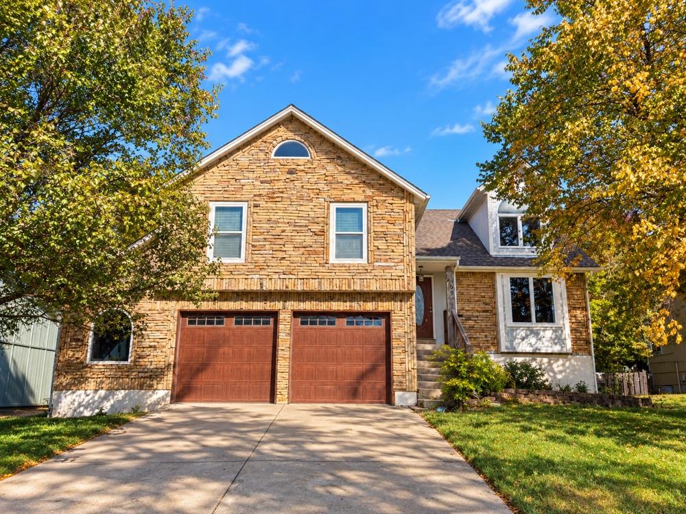 Listing Photo MLS #HMS2648939