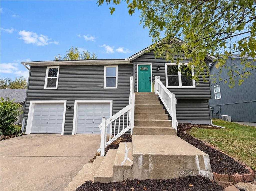 Listing Photo MLS #HMS2649431