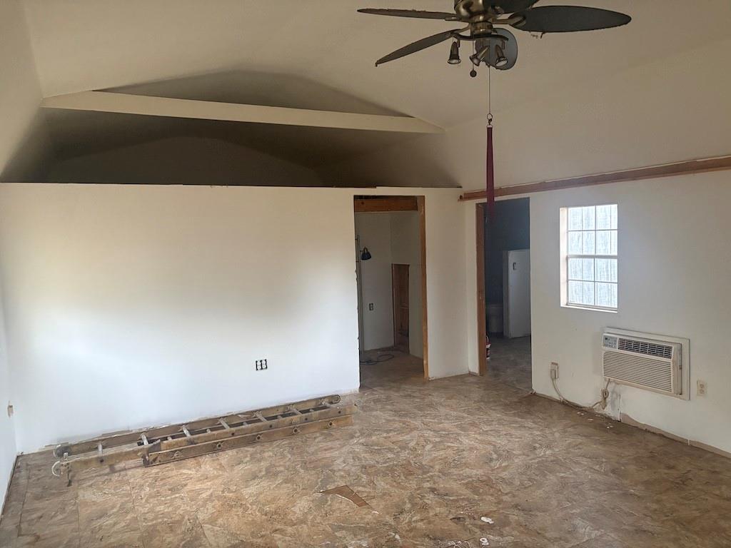 Listing Photo MLS #HMS2649743